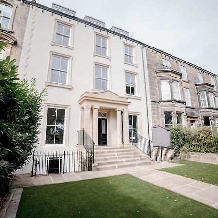 York Place One Harrogate Bagian luar foto