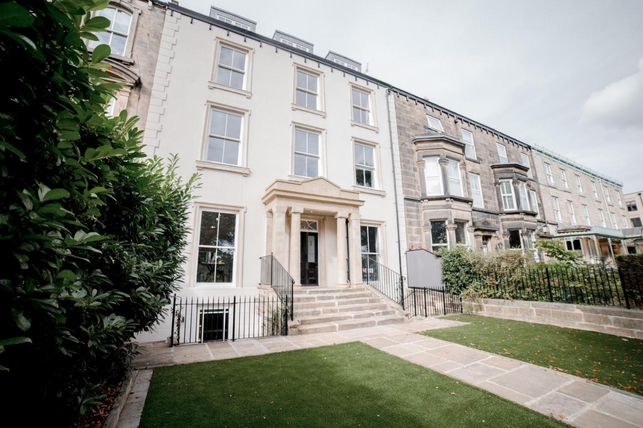 York Place One Harrogate Bagian luar foto