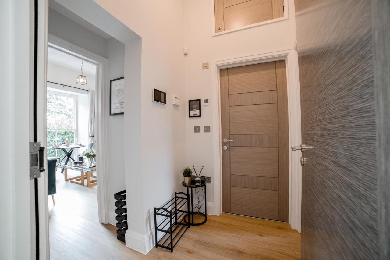 York Place One Harrogate Bagian luar foto