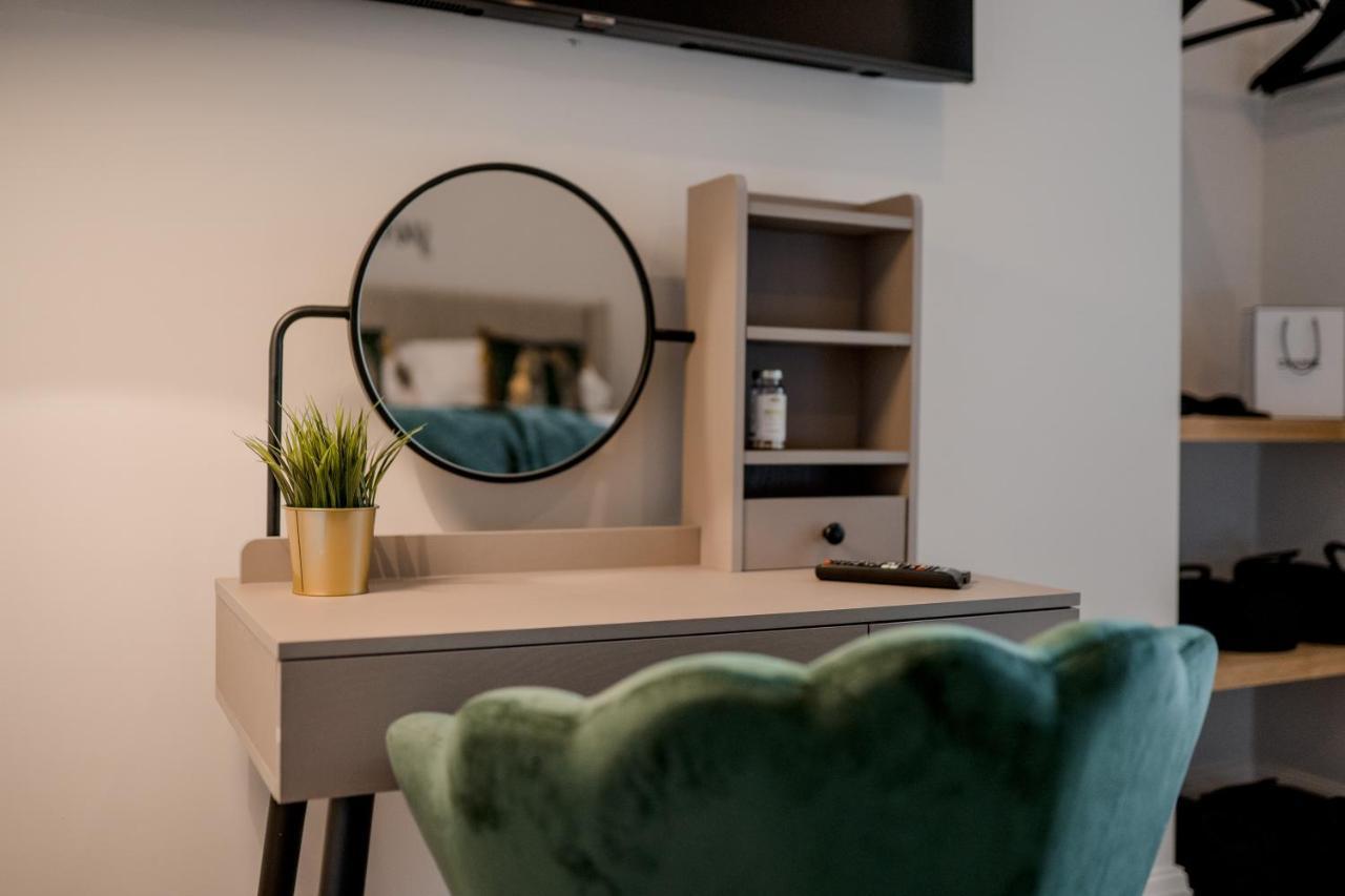 York Place One Harrogate Bagian luar foto
