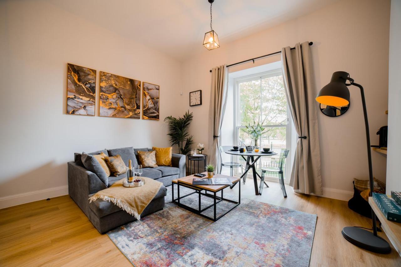 York Place One Harrogate Bagian luar foto